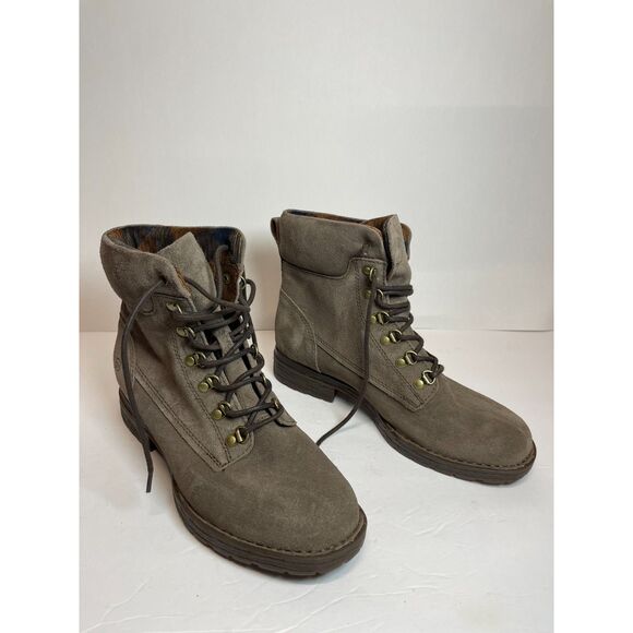 NWOB Born Codi Women's Lace-Up Combat Boots - Size 9 - Picture 2 of 6